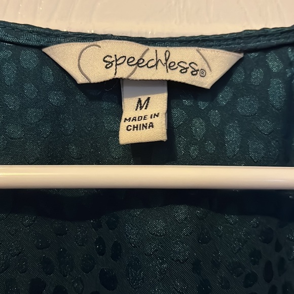 Dark Green Long Sleeve Dress - Picture 3 of 5